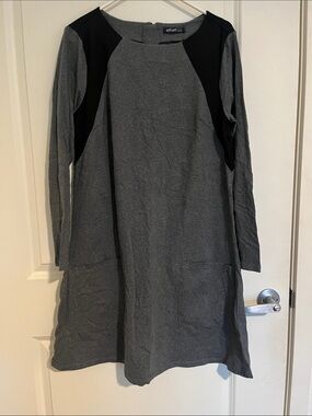 eshakti Gray Dress with Black Shoulder Accents